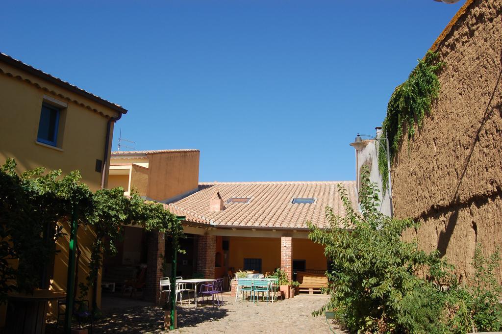 Bed and Breakfast Ventanas Villamassargia Esterno foto